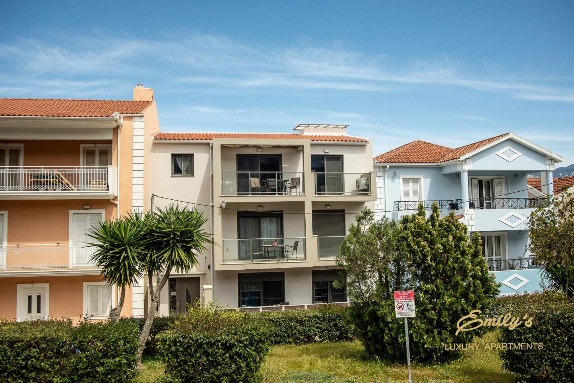 Emily'S Luxury Apartments Argostoli  Exterior photo