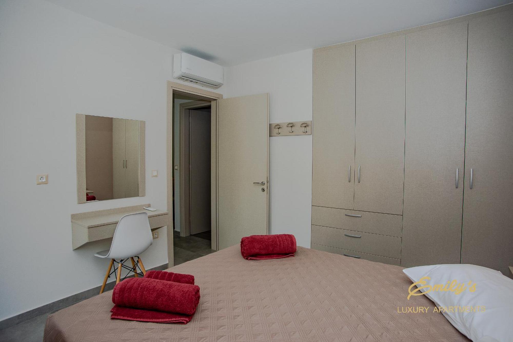 Emily'S Luxury Apartments Argostoli  Exterior photo